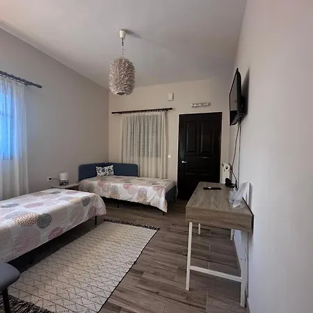 Διαμέρισμα Genari -family Sea View *